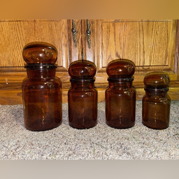 Vintage Apothecary Amber Jar Set